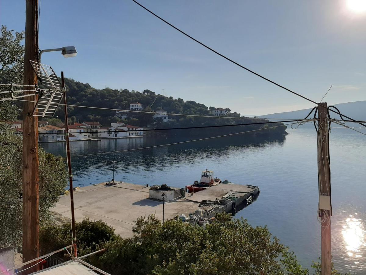 Chiona΄S Apartments By The Sea Paleo Trikeri Luaran gambar
